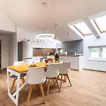 Victus Spacious Apartments In The City Center By Noclegi Renters Appartement