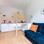 Victus Spacious Apartments In The City Center By Noclegi Renters *