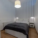 Victus Spacious Apartments In The City Center By Noclegi Renters