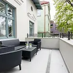 Victus Spacious Apartments In The City Center By Noclegi Renters Appartement *