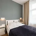 Victus Spacious Apartments In The City Center By Noclegi Renters Apartamento Sopot