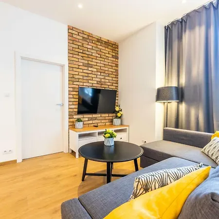 Victus Spacious In The Center By Renters Appartement *