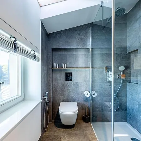 Victus Apartamenty, Victus *